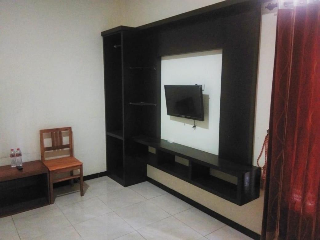 Alora Diponegoro Hotel Probolinggo Exterior foto