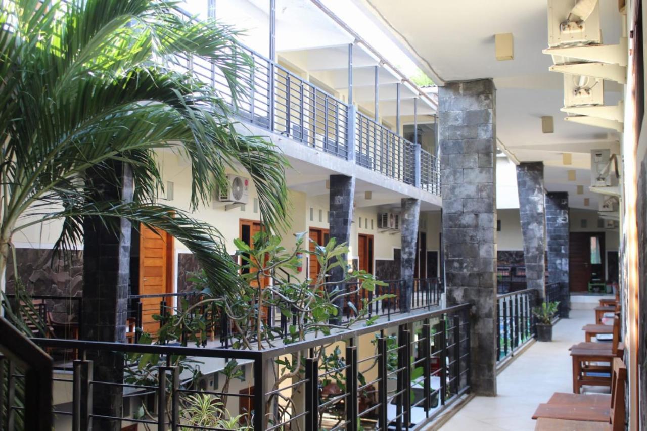 Alora Diponegoro Hotel Probolinggo Exterior foto